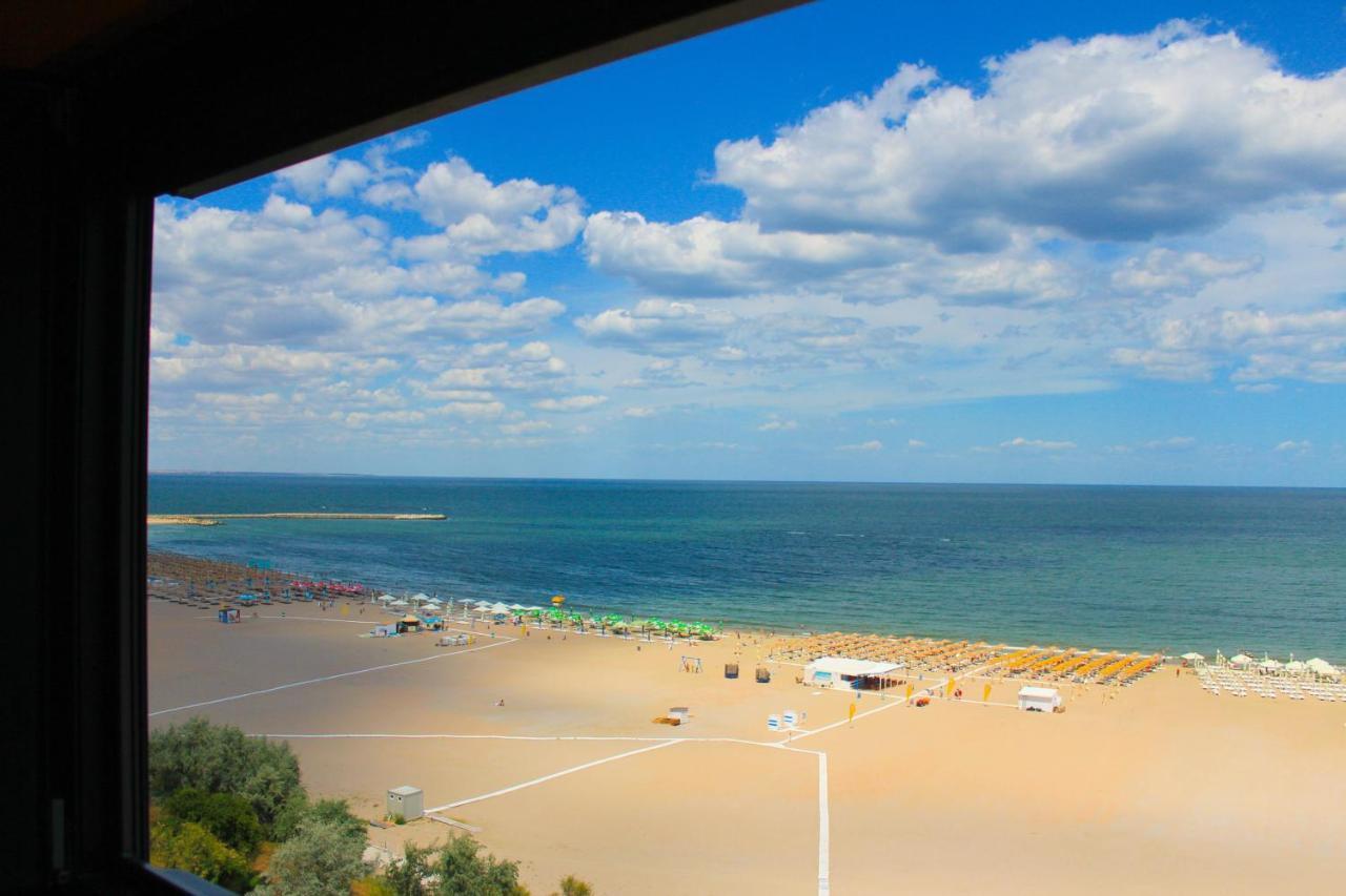 Black Sea Apartament Constanta Bagian luar foto